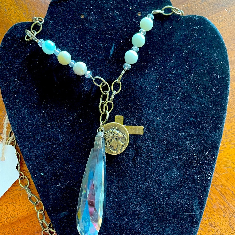 Long necklace with beads